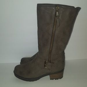 white mountain backbeat boots